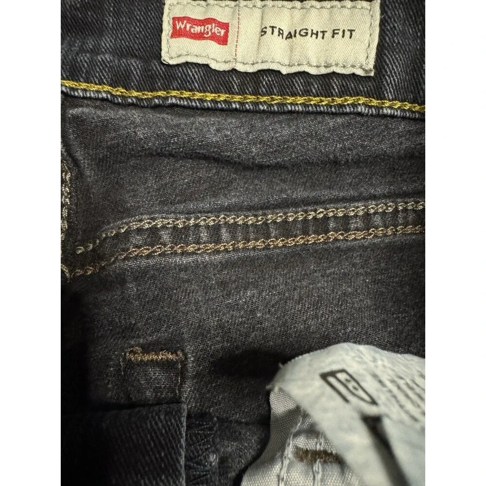 Wrangler Men’s Straight Fit With Stretch Dark Denim Jeans 30x32 Western Workwear